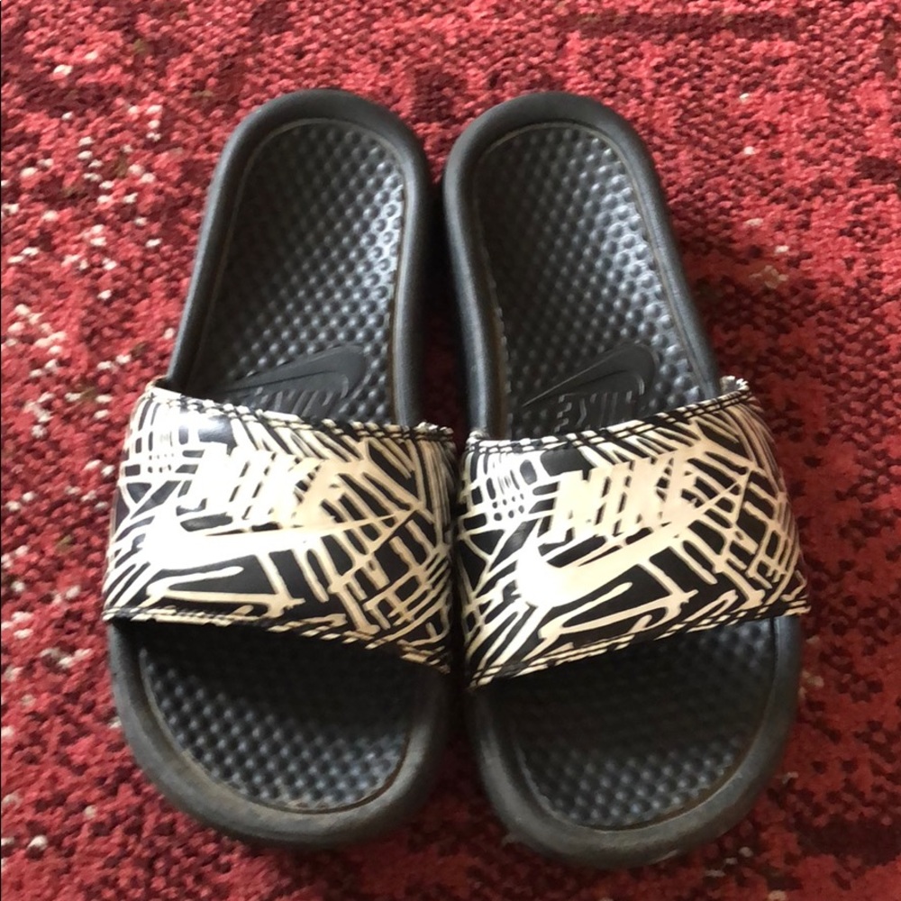 Nike slides